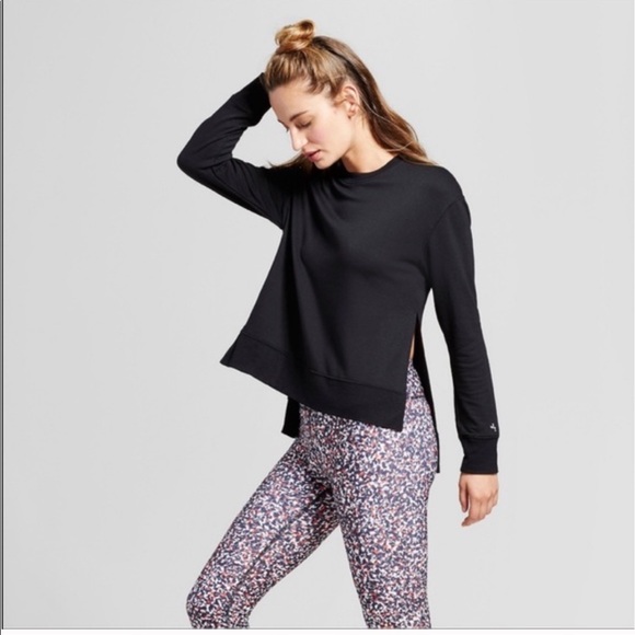 JoyLab Tops - Joy Lab Cozy Layering Sweatshirt size medium